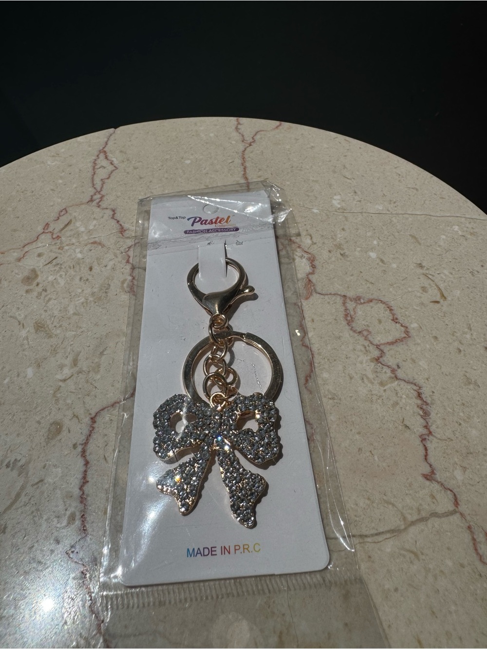 Gold Crystal Bow Keychain - Picture 2 of 2